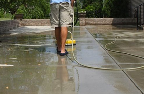 How to clean cement?